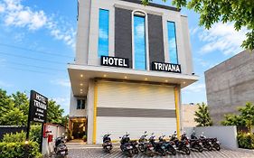 Hotel Trivana, Near Bombay Hospital